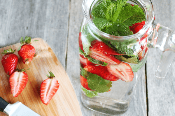 Strawberry and Mint Infused Detox Water Recipe for Weight Loss (Perfect for Kids)